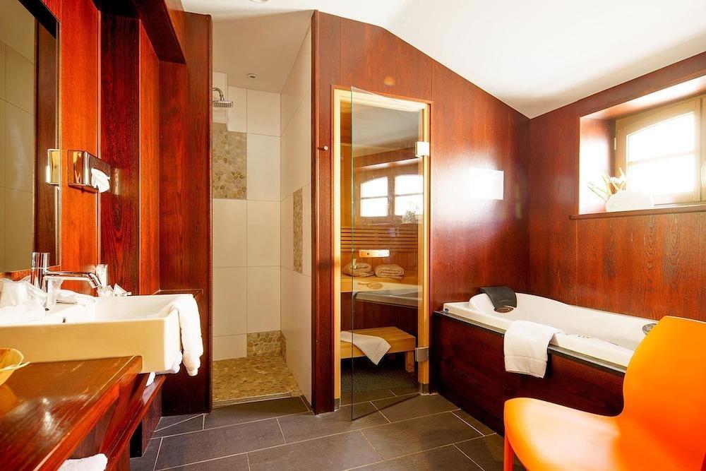 Hotel - Restaurant Le Cerf & Spa マルレンハイム エクステリア 写真