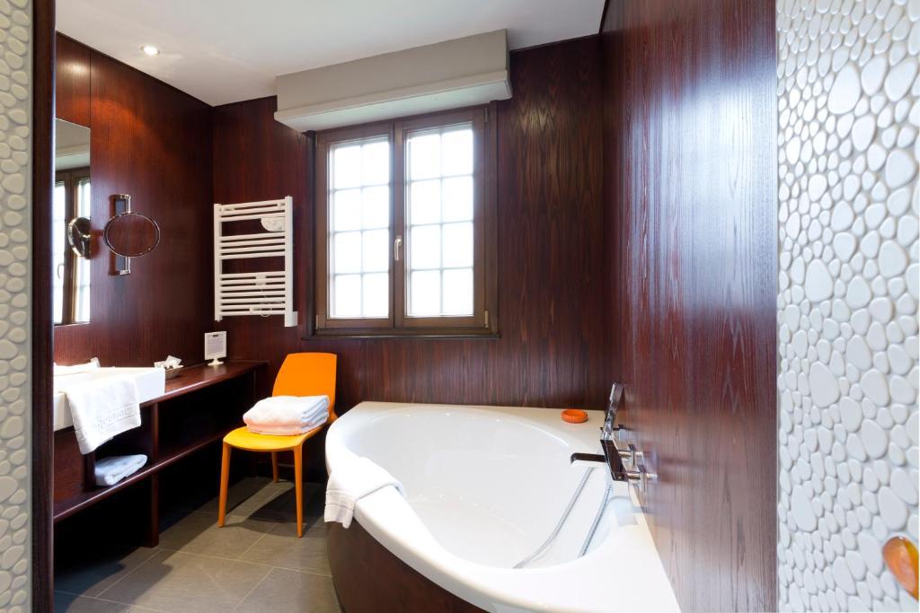 Hotel - Restaurant Le Cerf & Spa マルレンハイム エクステリア 写真